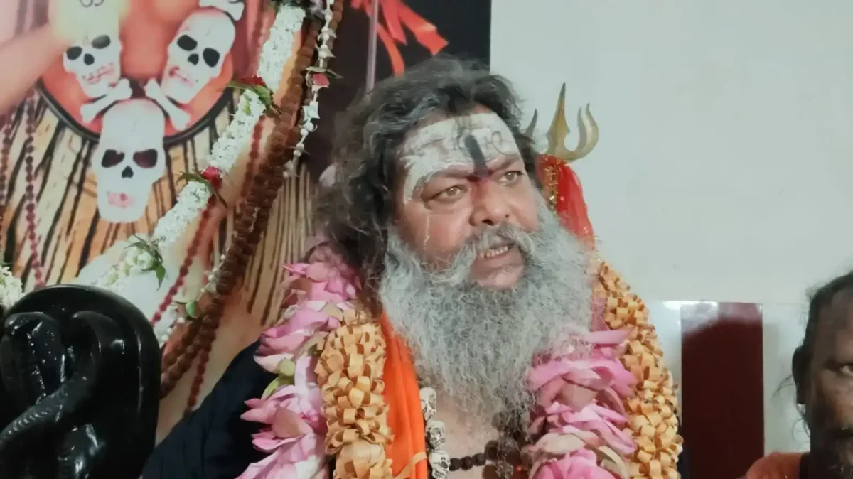 अघोर चतुर्दशी पर गूंजा हरिश्चंद्र घाट: 300 साधकों ने किया योगिनी चक्र पूजन, मिला विशेष मुंडमाला