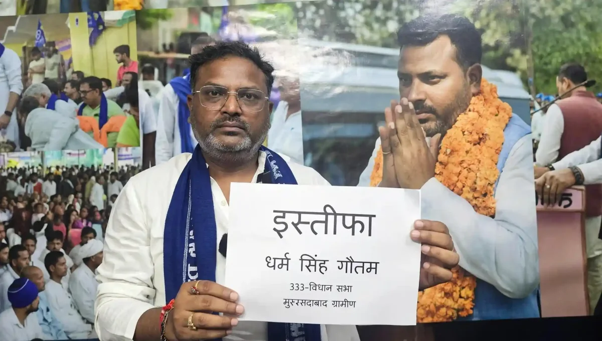 आकाश आनंद के निष्कासन पर BSP में बगावत, इस कद्दावर नेता ने छोड़ी पार्टी