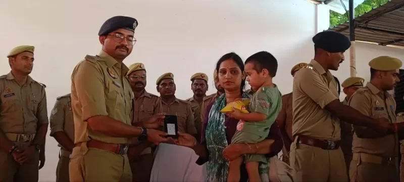 गोरखपुर में बड़ा एक्शन: 2.80 करोड़ के मोबाइल और अनफिट गाड़ियां बरामद
