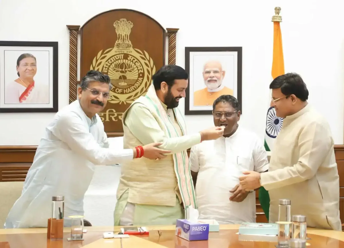 हरियाणा में खत्म हुई 38 दिनों की लंबी सफाई कर्मी हड़ताल, सीएम सैनी के साथ बैठक में इन बड़ी मांगों पर लगी मुहर