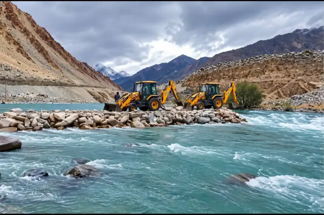 सिंधु नदी पर ड्रैगन की चाल नाकाम! लद्दाख में बना भारत का पहला चेक डैम