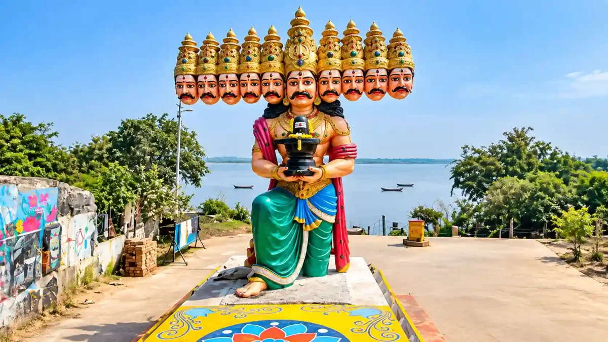 भारत के ये 4 अनोखे गांव, जहां रावण और ताड़का के नाम पर जलाए जाते हैं दीये