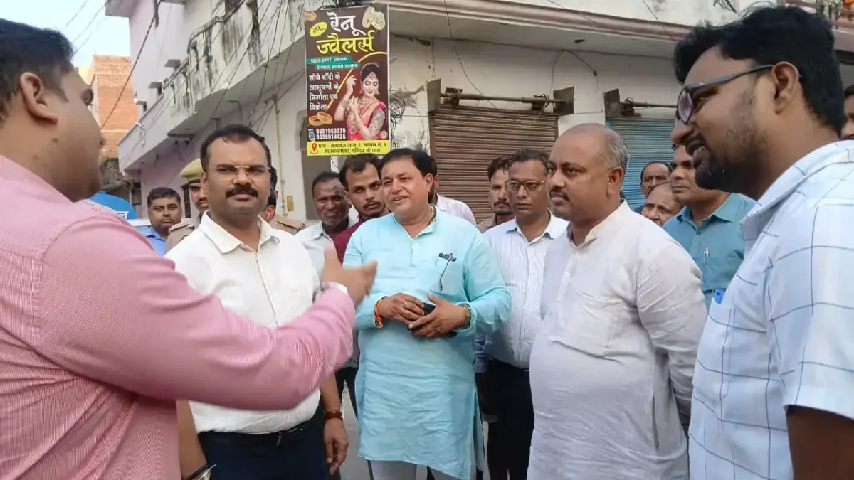 कानपुर में पांडु नदी का उफान: सुंदर नगर में घुसा पानी, नगर आयुक्त ने दिए सख्त निर्देश