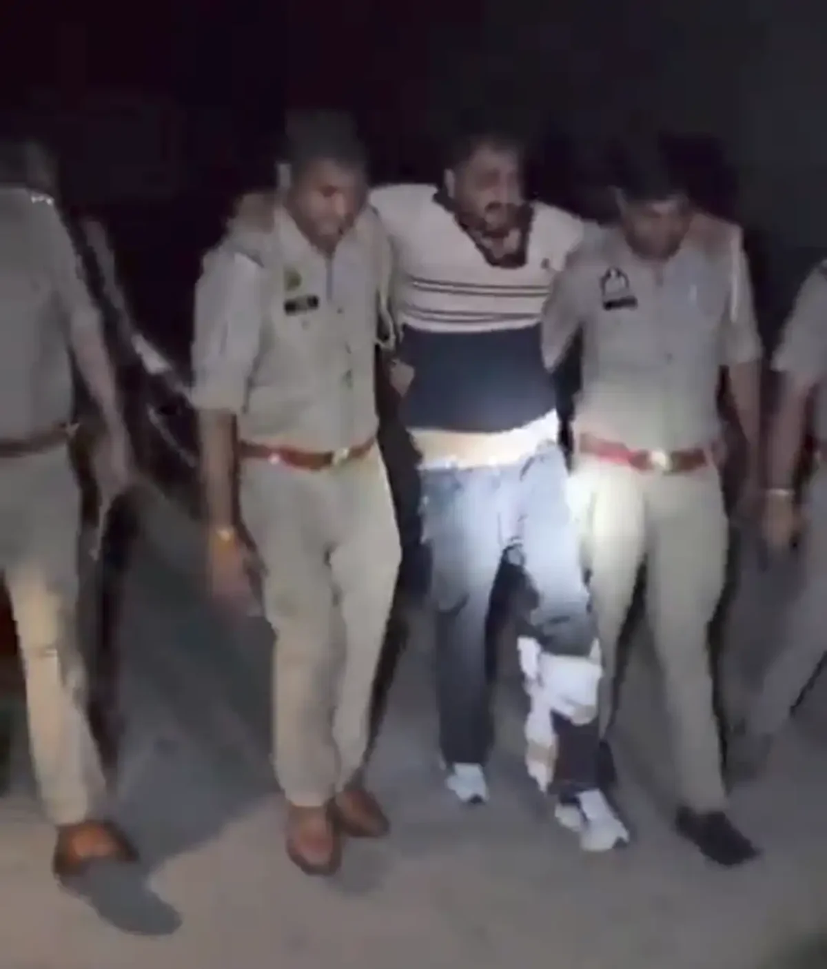 मेरठ में पुलिस और हथियार तस्करों के बीच जबरदस्त मुठभेड़, दिल्ली का बदमाश ढेर