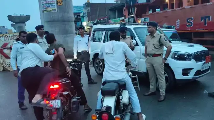 पटना में ट्रैफिक नियमों की अनदेखी पड़ी भारी, 2184 वाहनों पर एक्शन