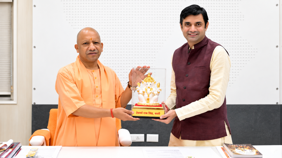 सीएम योगी से मिले रालोद प्रदेश अध्यक्ष ऐश्वर्य राज सिंह, यूपी के राजनीतिक गलियारों में चर्चा तेज