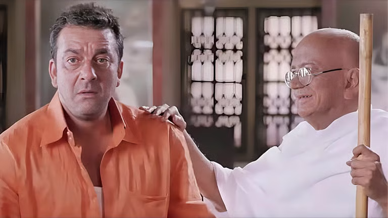 गांधी जयंती पर ताजा हुई 'मुन्नाभाई एमबीबीएस' की यादें, संजय दत्त ने शेयर किया खास वीडियो