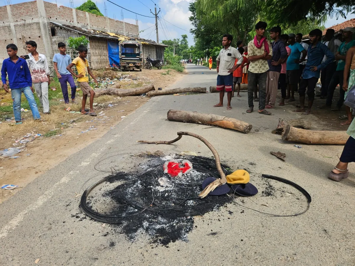 सीतामढ़ी में जिला पार्षद प्रतिनिधि की हत्या, पुलिस पर पथराव और बवाल