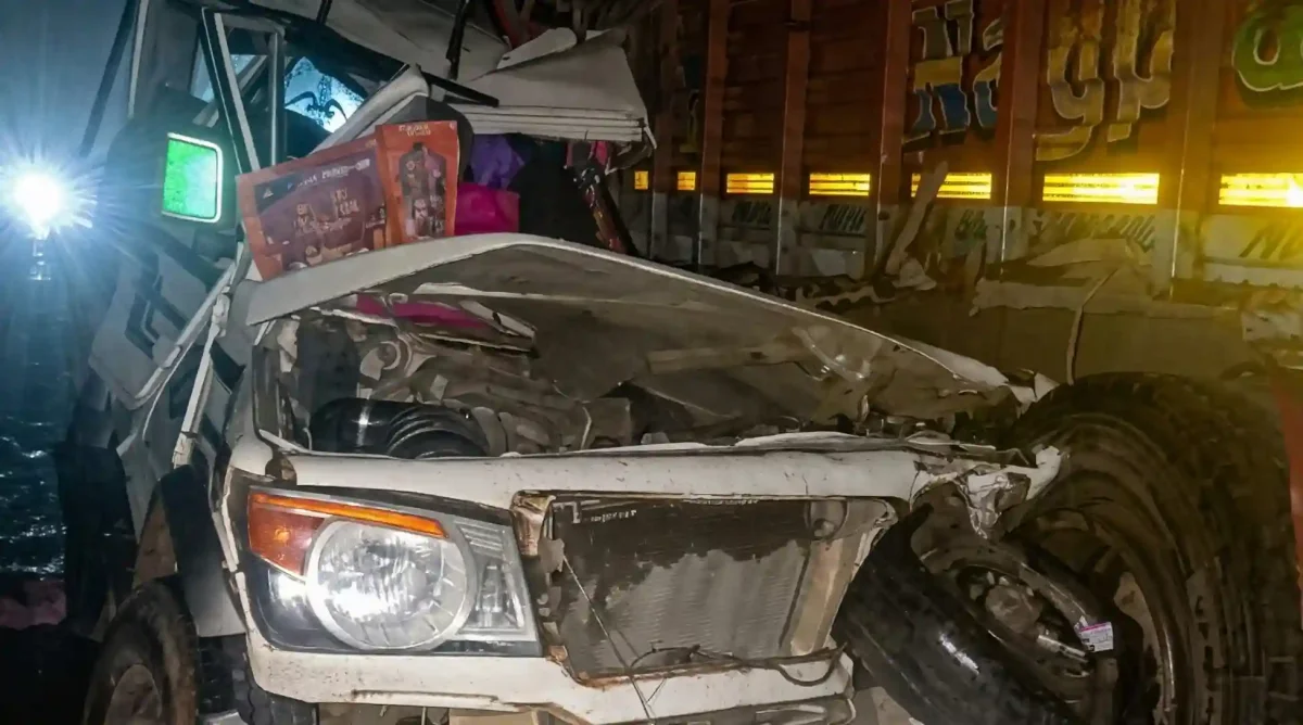 तीज की खुशियां मातम में बदलीं: भंडारा में भीषण सड़क हादसे में 9 की मौत